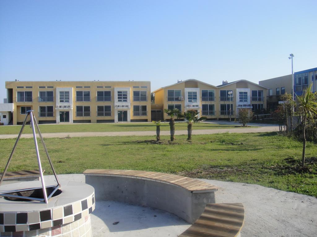 Geomunoreum Hostel Jeju Eksteriør billede