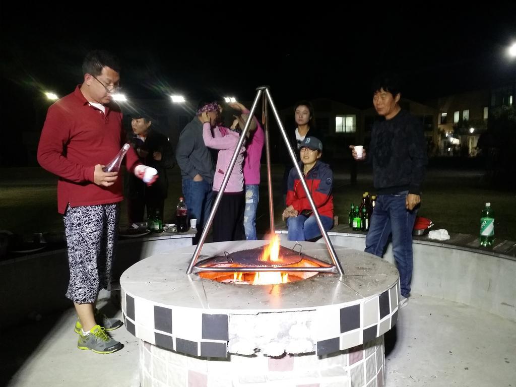 Geomunoreum Hostel Jeju Eksteriør billede