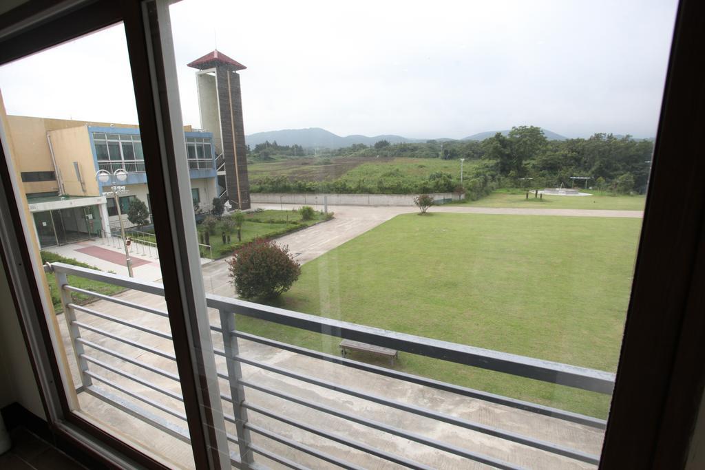 Geomunoreum Hostel Jeju Eksteriør billede