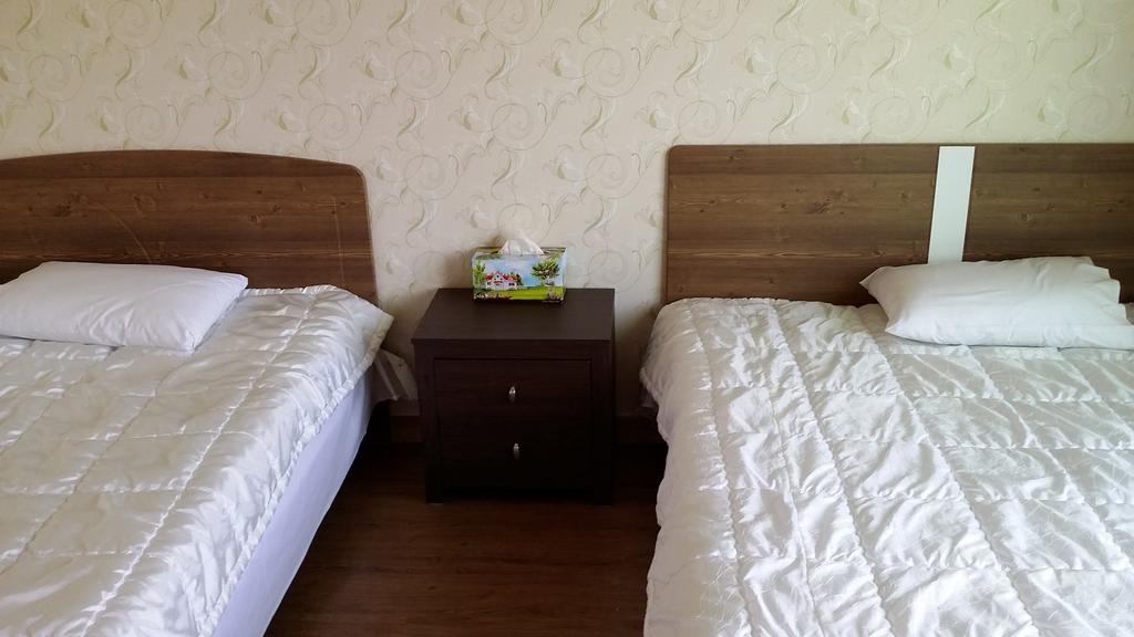 Geomunoreum Hostel Jeju Eksteriør billede