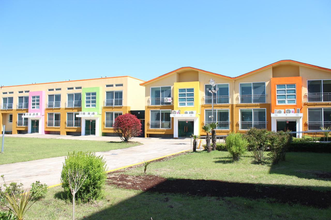 Geomunoreum Hostel Jeju Eksteriør billede