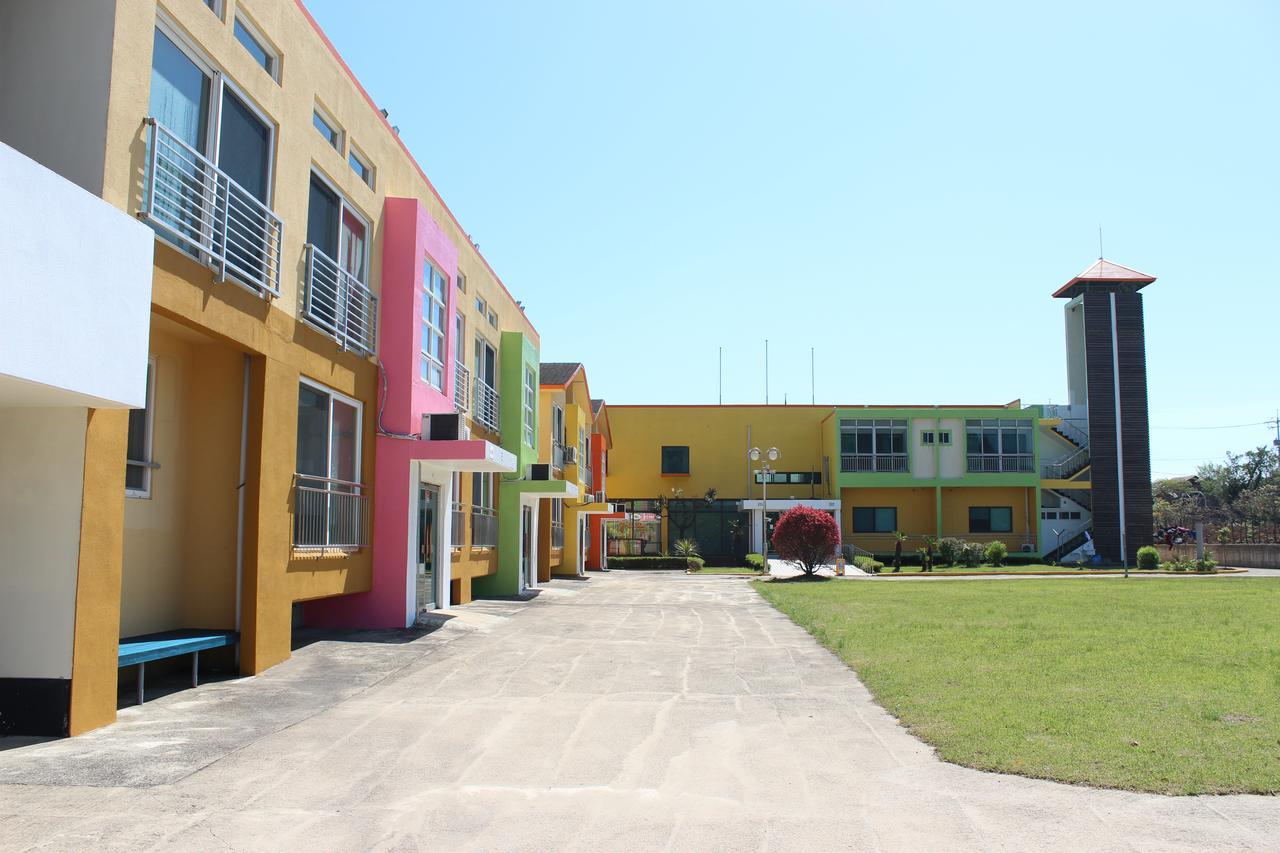 Geomunoreum Hostel Jeju Eksteriør billede