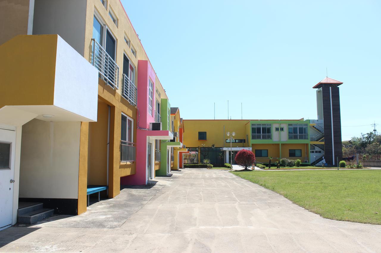 Geomunoreum Hostel Jeju Eksteriør billede