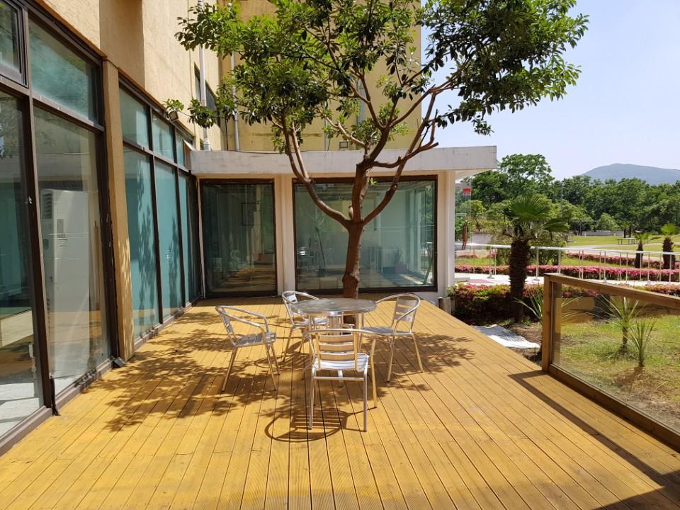 Geomunoreum Hostel Jeju Eksteriør billede